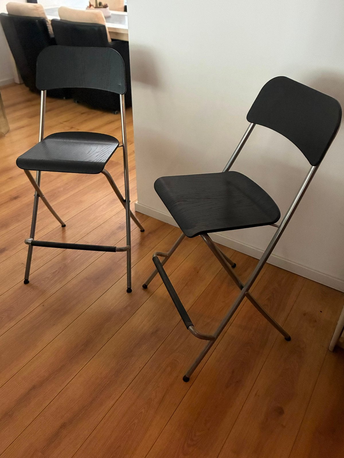 Barkrukken 2 stuks, 2 krukken, Ophalen, Zo goed als nieuw, 60 tot 90 cm