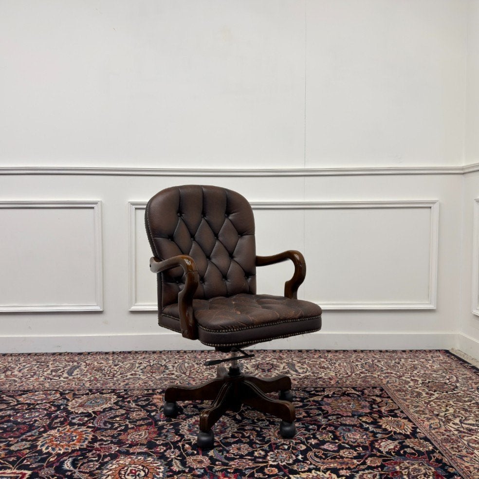 Klassiek Engels Chesterfield Bureaustoel, Antiek en Kunst, Ophalen