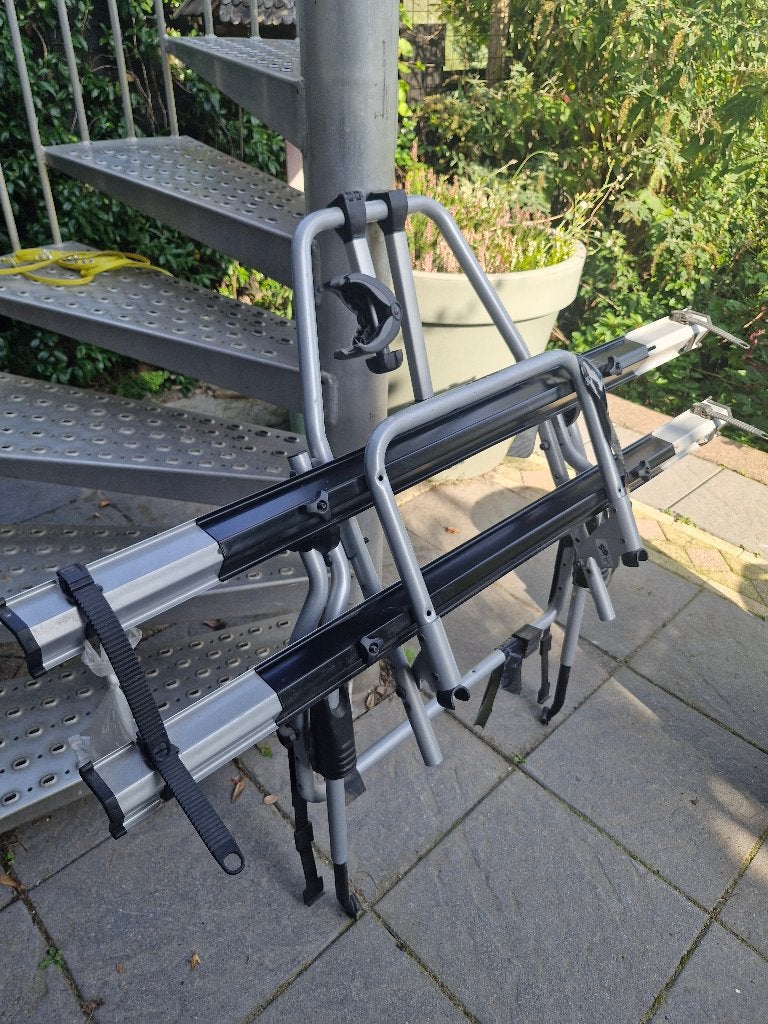 Thule clipon high 9106, Auto diversen, Ophalen, 2 fietsen, Zo goed als nieuw, Achterklepdrager