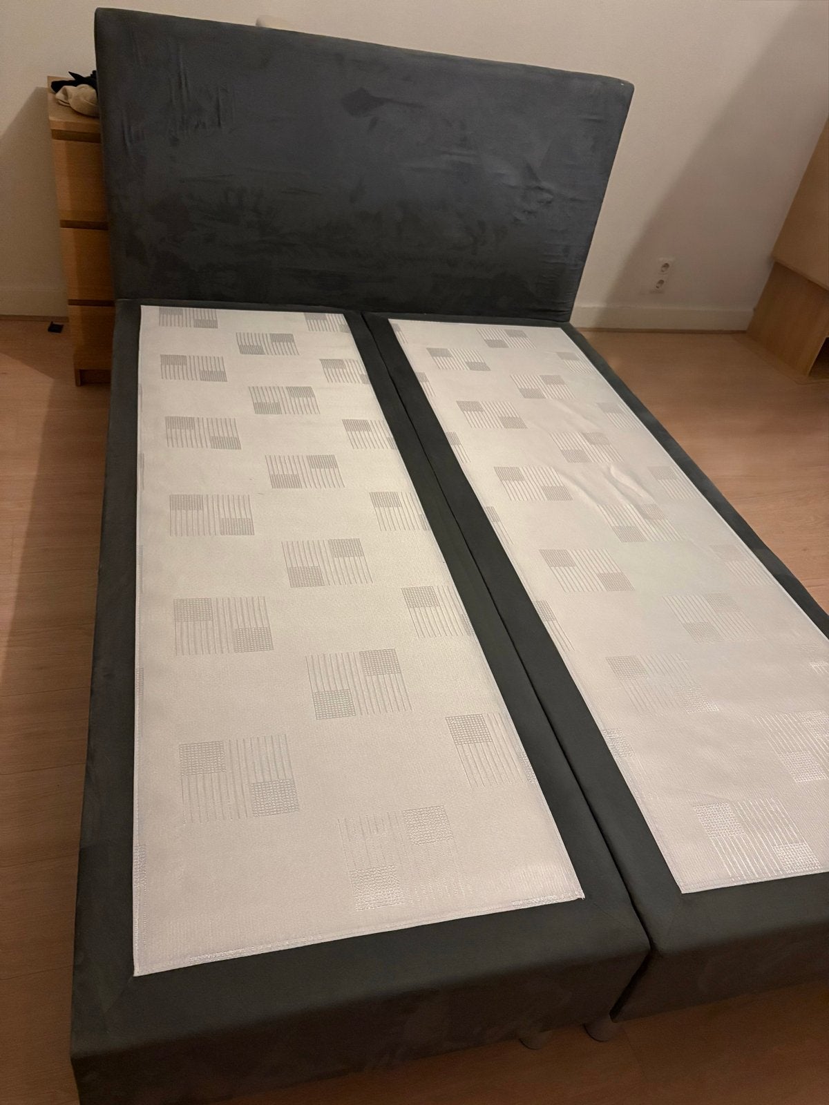 Tweepersoons boxspring met hoofdbord - gebruikt, Ophalen, Gebruikt, Tweepersoons, 140 cm