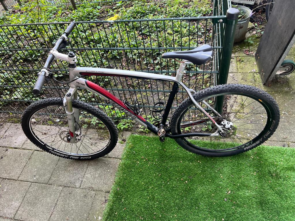 Specialized Stumpjumper, Fietsen en Brommers, Fietsen | Mountainbikes en ATB, Heren, Zo goed als nieuw, Schijfrem, Ophalen