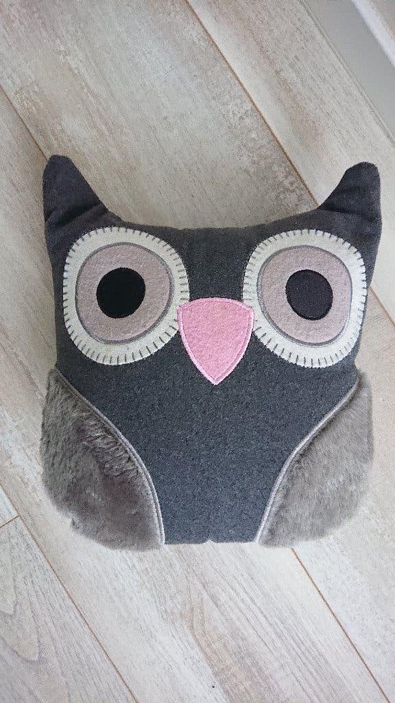 Uil kussentje, leuk voor babykamer, Kinderen en Baby's, Grijs, Ophalen of Verzenden, Nieuw, Kleed of Kussen