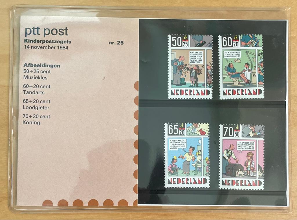 Postzegels Nederland; postzegelmapje nr: 25, Ophalen of Verzenden, Na 1940, Postfris