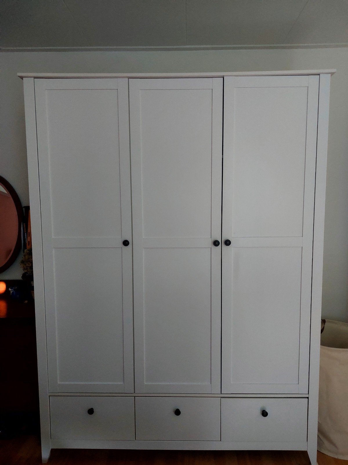 Witte kledingkast met 3 deuren en 3 lades, Ophalen, Gebruikt, 50 tot 75 cm, 150 tot 200 cm