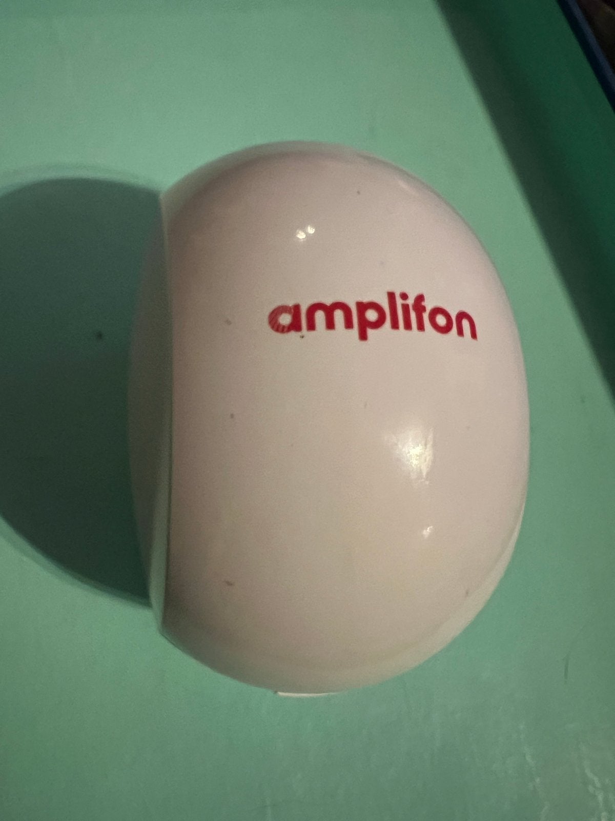 Amplifon hoortoestellen met oplader, Ophalen of Verzenden, Gebruikt, Overige typen