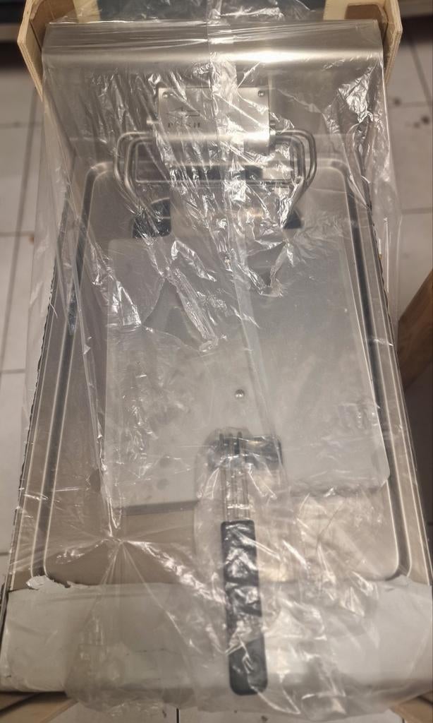 GGMgastro Friteuse - NİEUW. 0 KEER GEBRUİKT!, 4 liter of meer, Ophalen, Nieuw, Uitneembare binnenpan