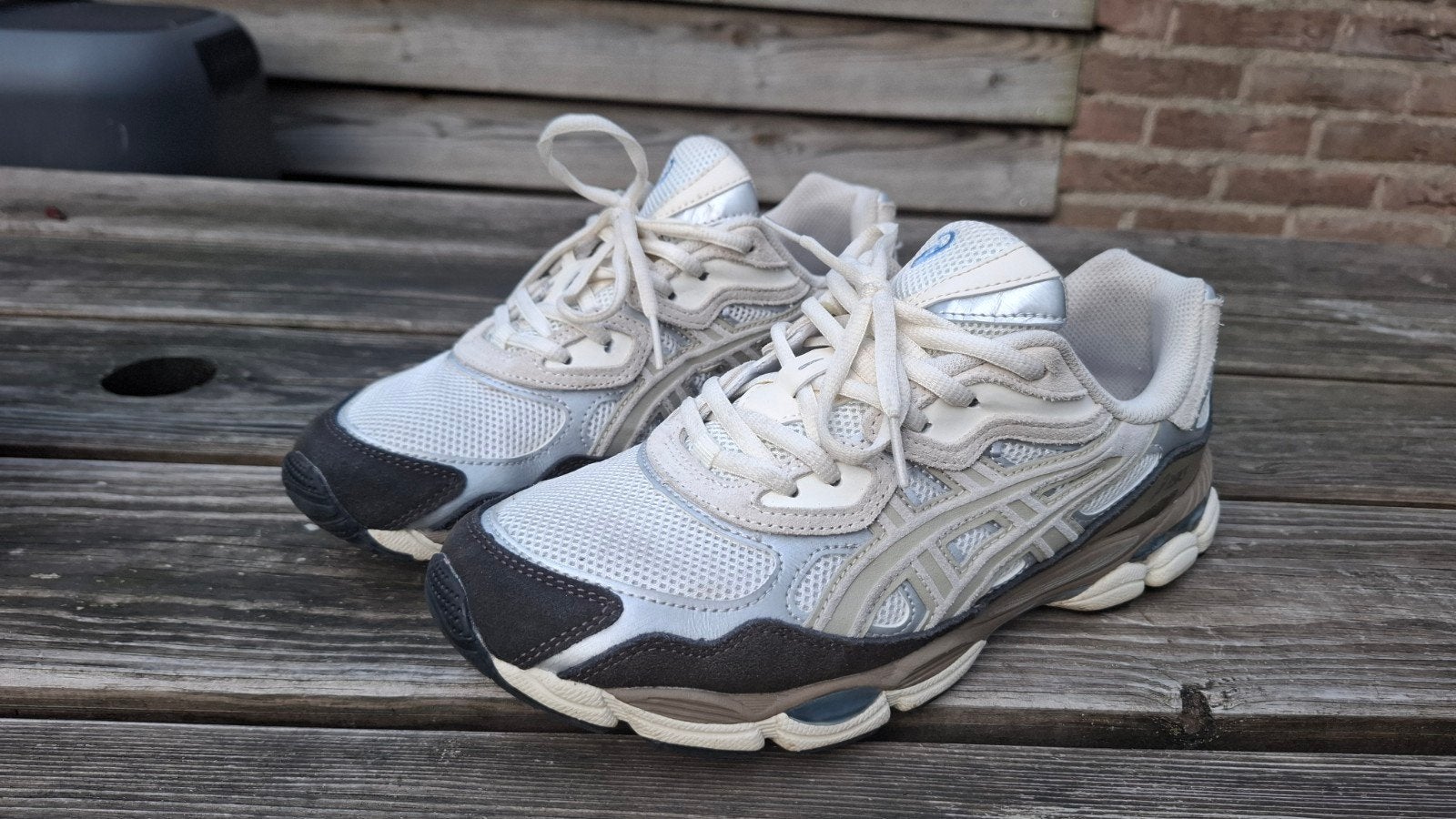 ASICS Gel-NYC Cream Mocha Sneakers - Maat 44, Kleding | Heren, Schoenen, Wit, Ophalen of Verzenden, Sneakers of Gympen, Gedragen