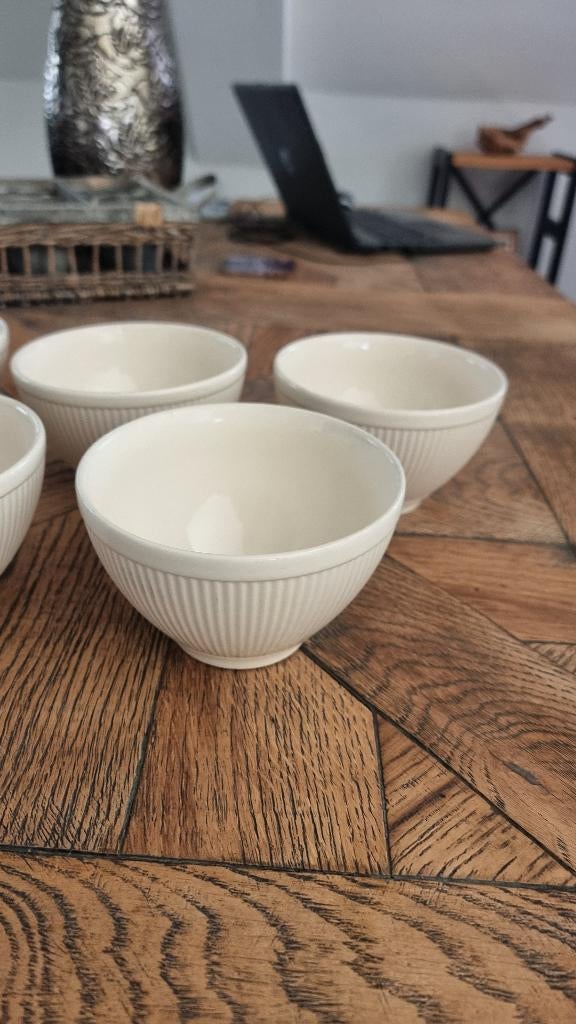 Wedgwood Windsor Kom op voet Schaaltje, Ophalen of Verzenden, Wedgwood, Aardewerk, Schaal of Schalen