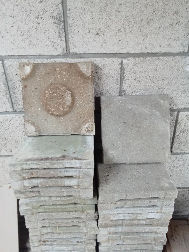 Dakterras betontegels 30x30 cm gratis af te halen, Overige materialen, Gebruikt, Ophalen of Verzenden, 20 tot 40 cm