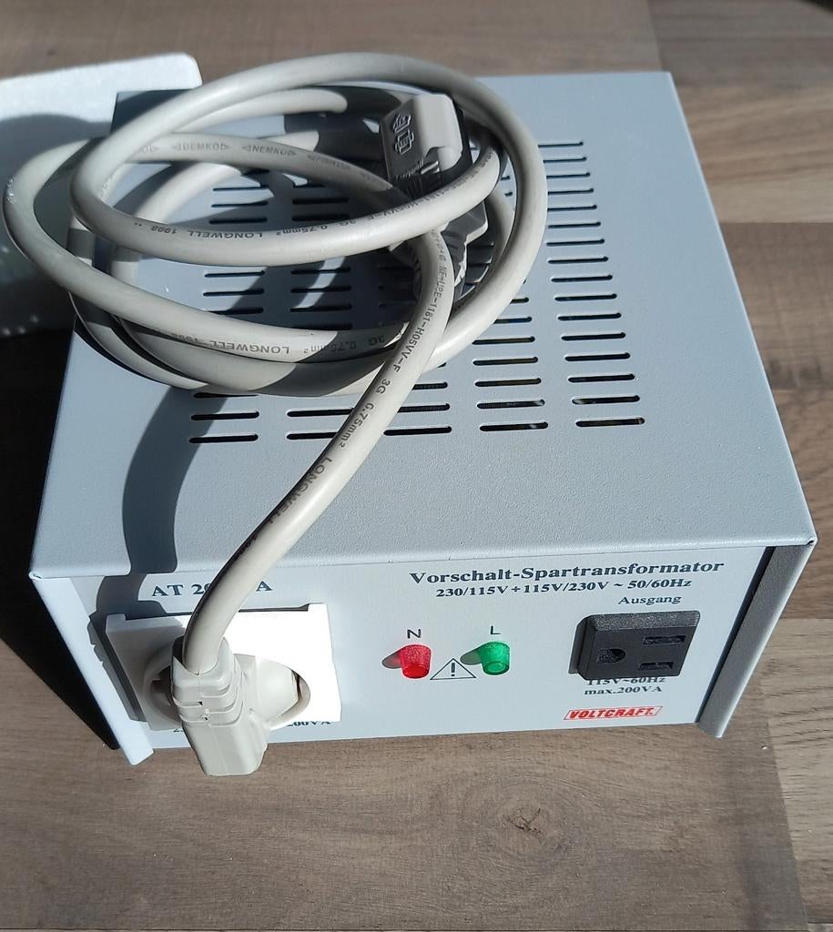 Verhuistrafo, omvormer  230V -> 110V ->230V, Ophalen of Verzenden, Zo goed als nieuw, Overige typen