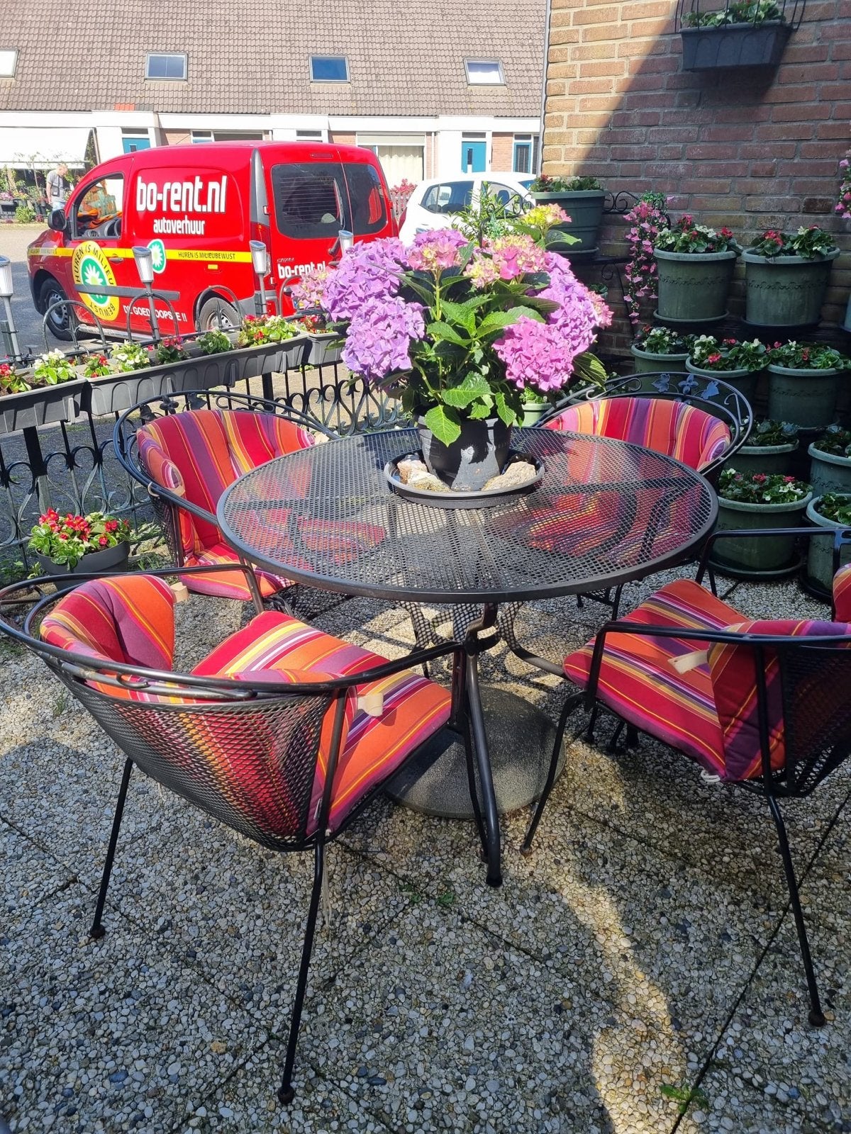 Tuinset Toledo: 4 stoelen, 1 tafel (parasolgat), metaal zwar, Ophalen, Gebruikt, Eettafel, Tuinset