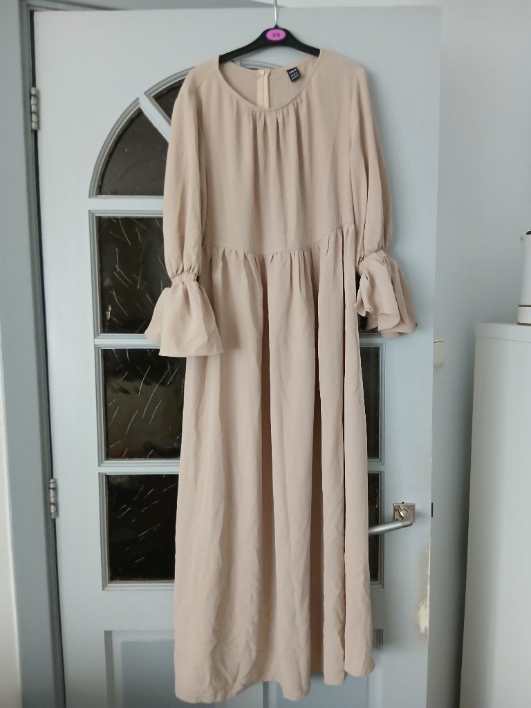 Beige Jurk Maat S (Shein), Kleding | Dames, Jurken, Maat 38/40 (M), Beige, Ophalen of Verzenden, Zo goed als nieuw