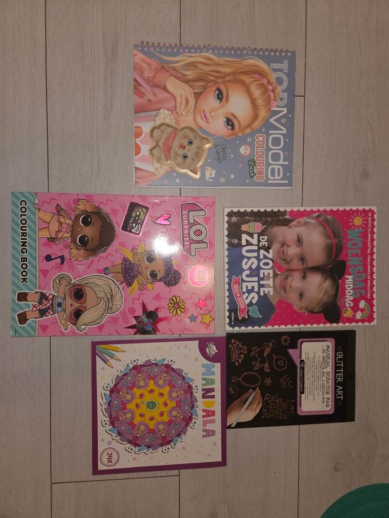 To do boek: TopModel, LOL Surprise, De Zoete Zusjes, Manda, Boeken, Ophalen, Zo goed als nieuw