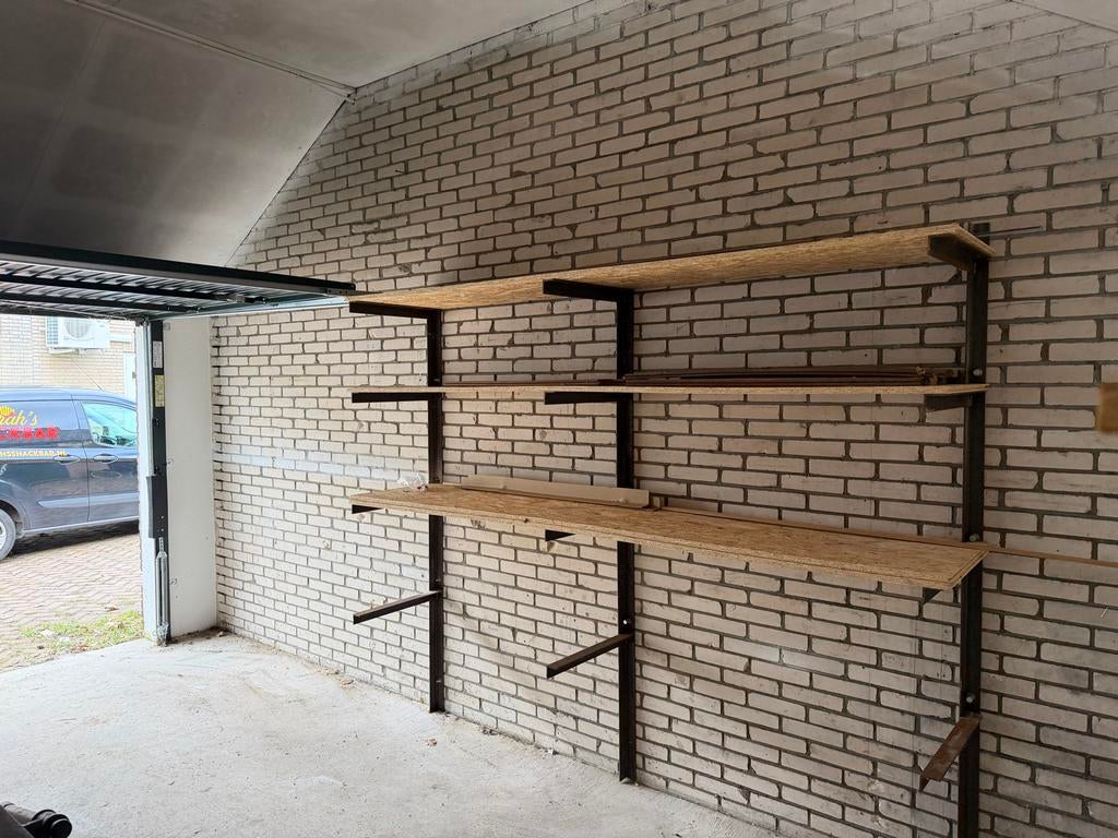 Ruime garage in Amstelveen Hueseplein met 1/5 grond, Huizen en Kamers, Garages en Parkeerplaatsen, Amsterdam