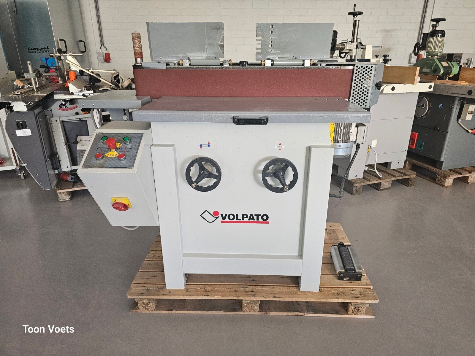 Foto 4 van Kantenschuurmachine Volpato ook voor fineerkanten te schuren