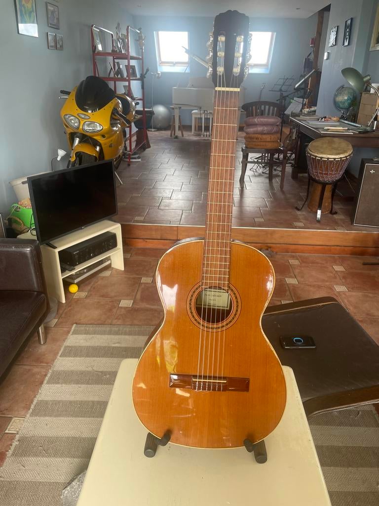 Juan Salvador modelo 6 Spaanse gitaar zgan, Ophalen of Verzenden, Zo goed als nieuw, Klassieke of Spaanse gitaar