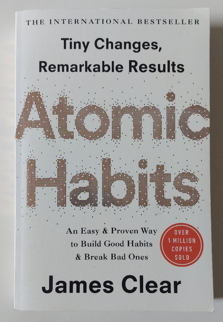 Atomic Habits - James Clear (Engels), Boeken, Studieboeken en Cursussen, Zo goed als nieuw, Niet van toepassing, Beta, Ophalen of Verzenden