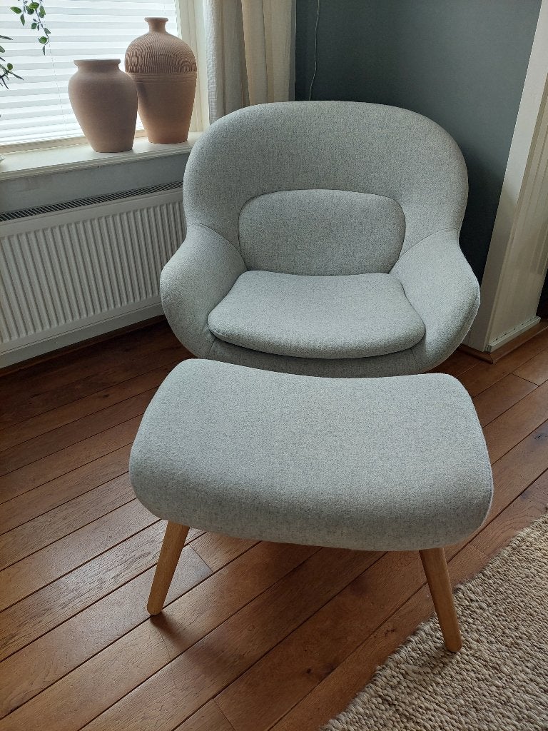BOLIA Voetenbank footstool Philippa sand wol eiken, Huis en Inrichting, Banken | Voetenbanken en Poefen, Ophalen, Minder dan 50 cm