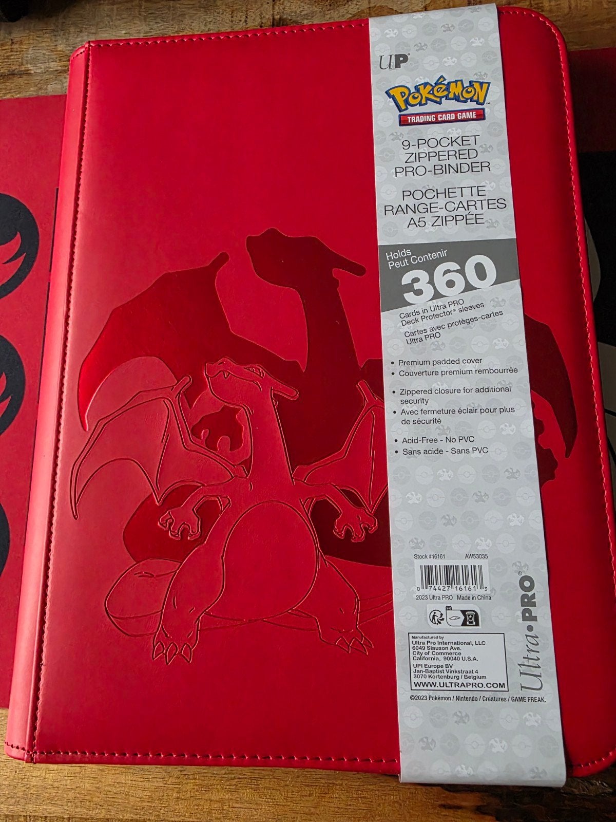 ultra pro binder charizard, Verzenden, Zo goed als nieuw, Boek of Catalogus