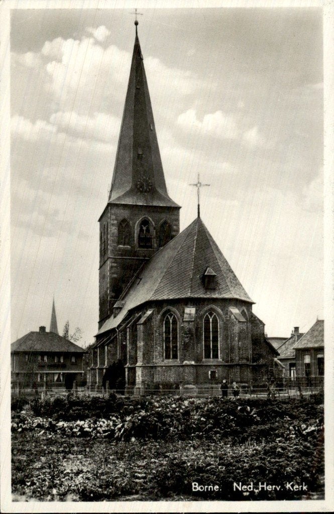 Borne - Ned. Herv. Kerk - zicht op koor en toren, Ophalen of Verzenden, 1920 tot 1940, Ongelopen, Overijssel