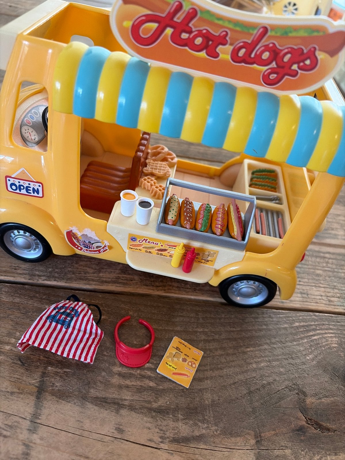 Sylvanian Families Hotdogwagen met accessoires, Ophalen of Verzenden, Gebruikt, Jongen of Meisje