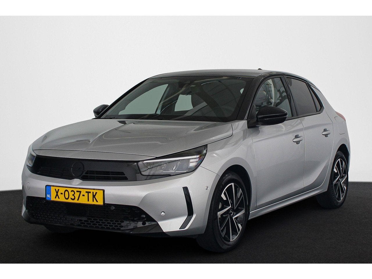 Opel Corsa 1.2 GS Apple CarPlay Camera LED Koplampen 16", Voorwielaandrijving, 1199 cc, Parkeersensor, Bedrijf