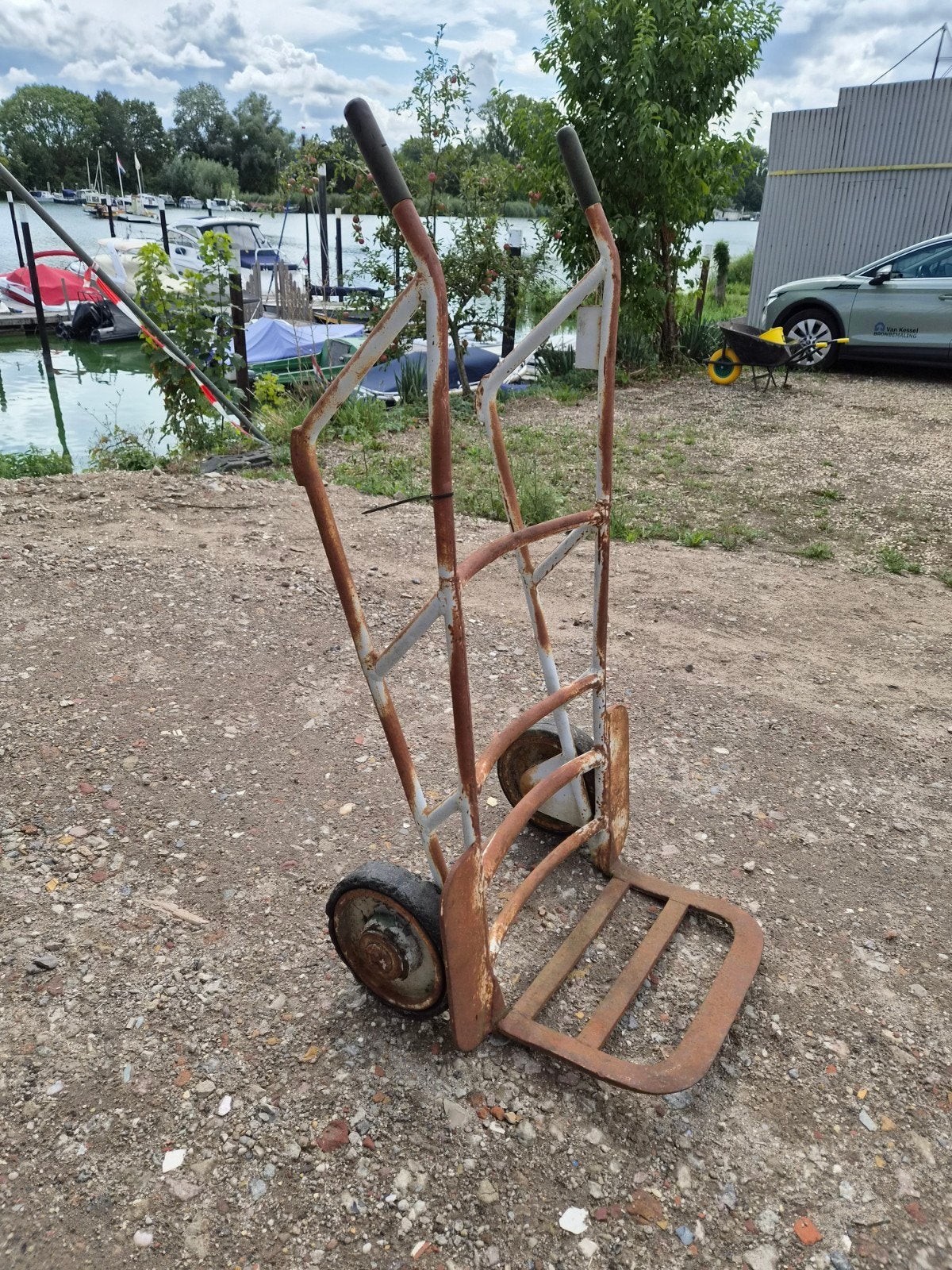 Oude, robuuste steekwagen, Ophalen, Gebruikt, Beige, Metaal