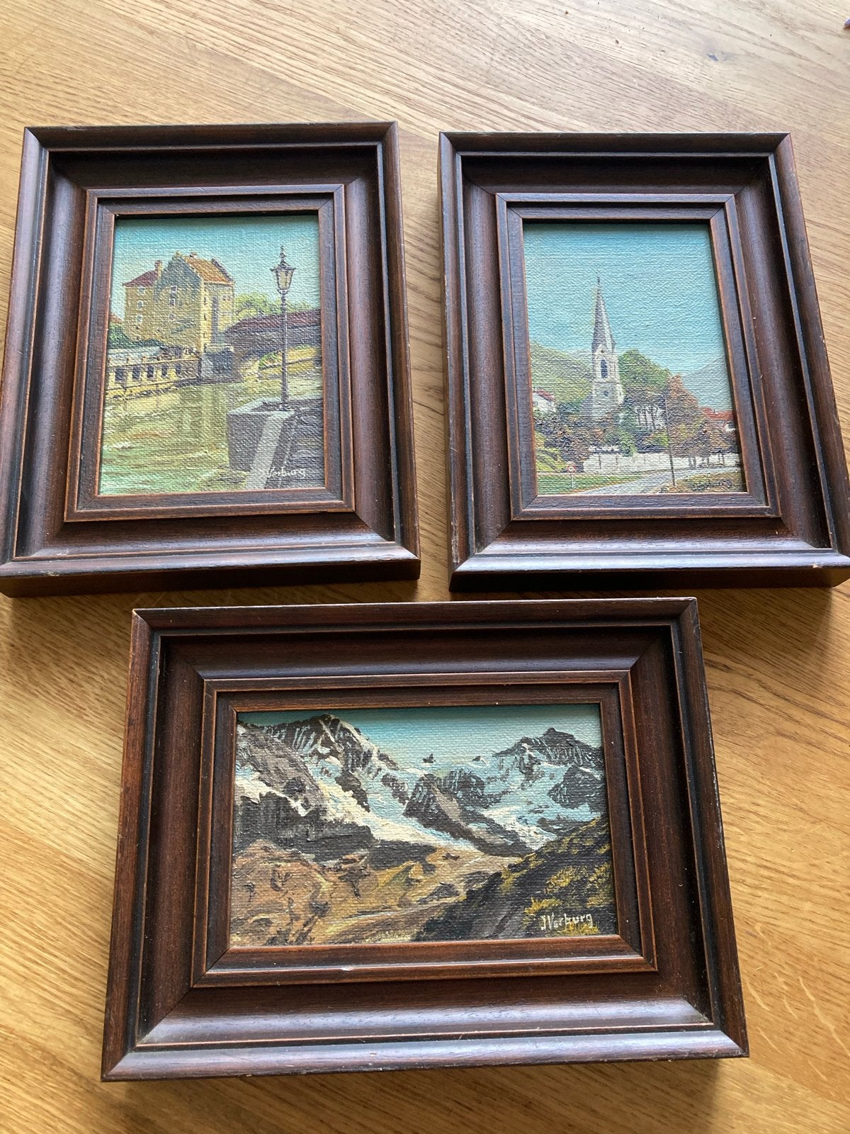 Set van 3 Olieverfschilderijen: Landschappen en Stadsgezicht, Doek, Realistisch, Ophalen of Verzenden, Gesigneerd