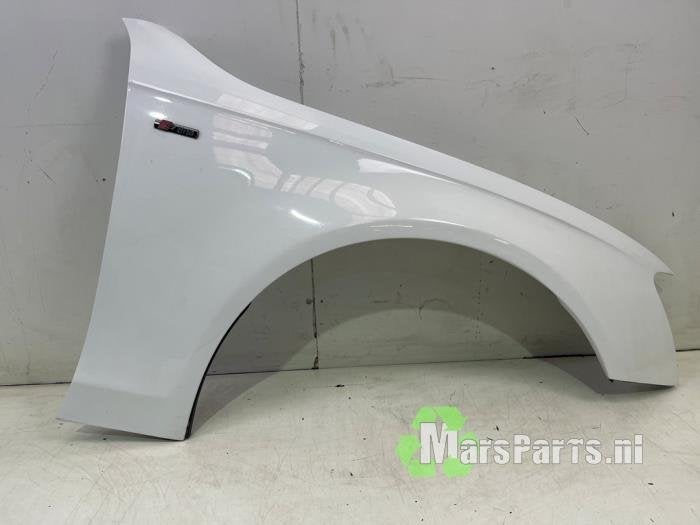 Scherm rechts-voor van een Audi A4 (LY9C), Gebruikt, -, -, -