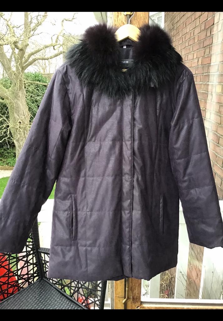 Winterjas, aubergine, paars, bontkraag, zo goed a nieuw mt42, Kleding | Dames, Ophalen of Verzenden, Zo goed als nieuw, Paars