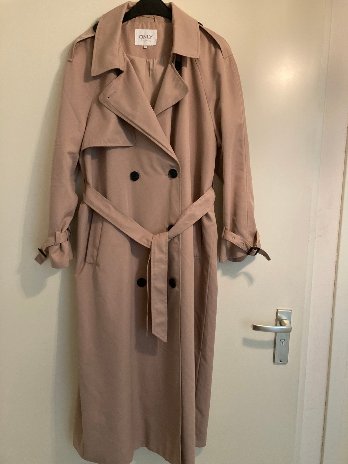 ONLY nieuwe beige Trenchcoat XS, Ophalen of Verzenden, Nieuw, Maat 34 (XS) of kleiner, Beige