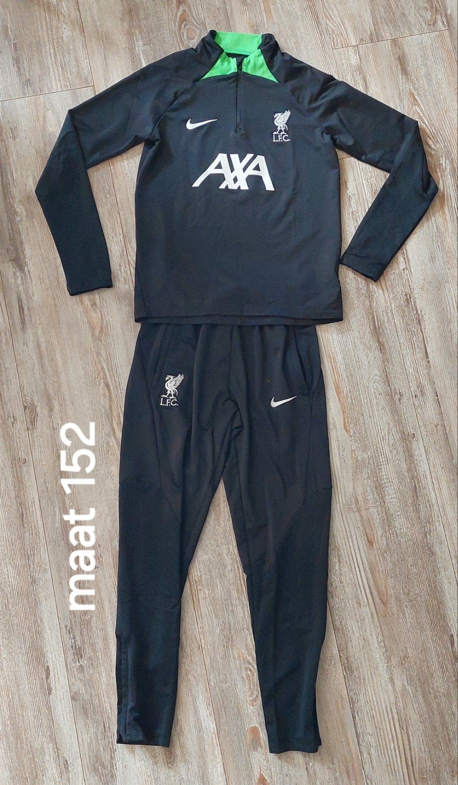 Trainingspak L.F.C liverpool maat 152, Maat XS of kleiner, Ophalen of Verzenden, Gebruikt, Trainingspak