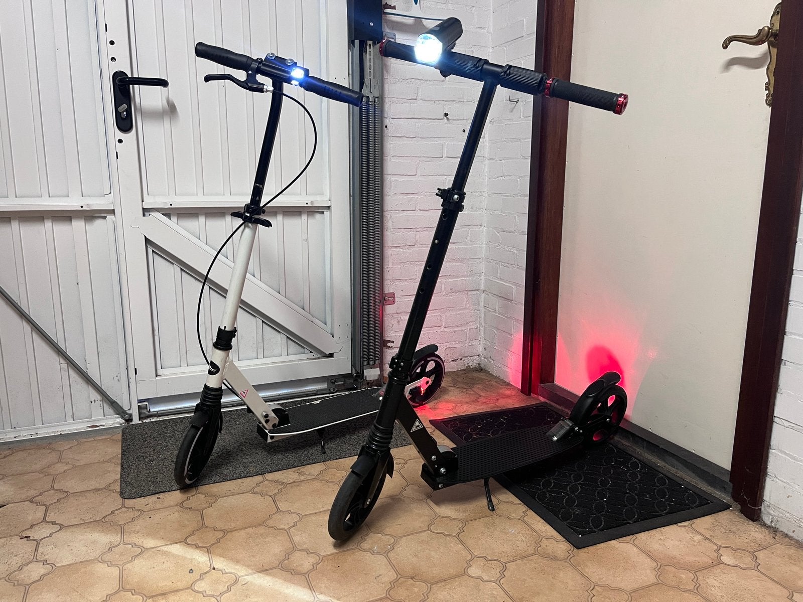 Opvouwbare step met verlichting – ideaal voor woon-werkverke, Ophalen of Verzenden, Zo goed als nieuw, Gewone step
