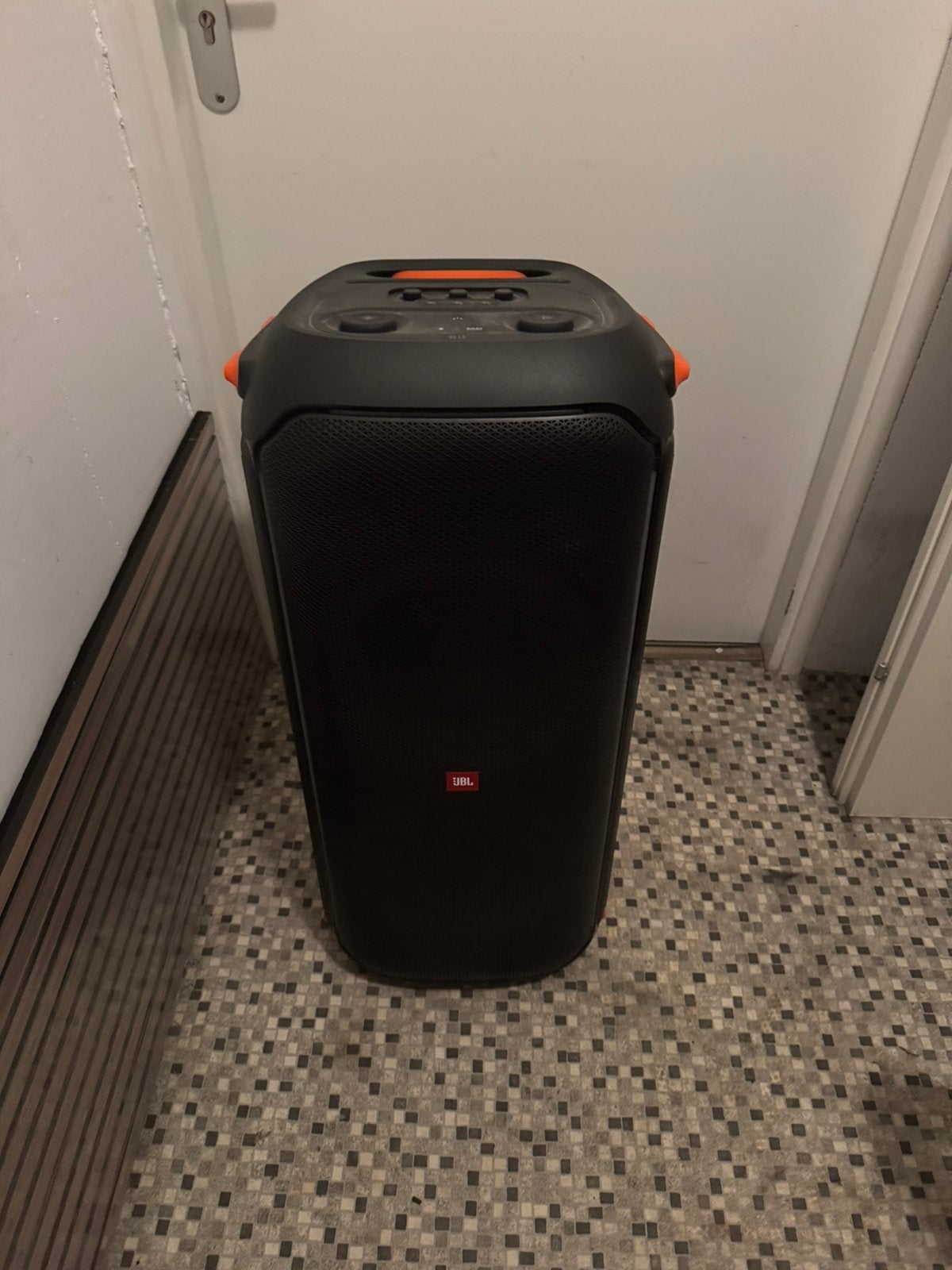 JBL PartyBox 710 – Weinig gebruikt – Inclusief beschermhoes, Audio, Tv en Foto, Luidsprekers, Ophalen, Zo goed als nieuw, Center speaker