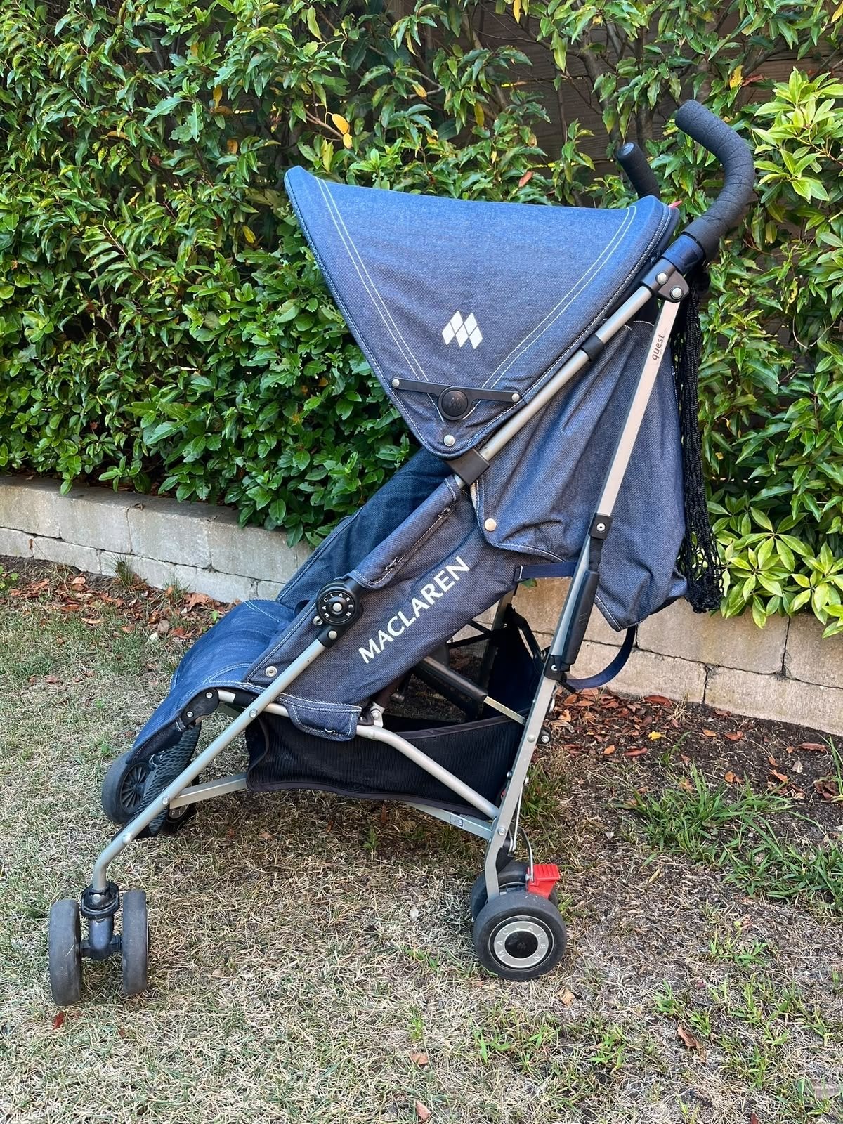Maclaren Quest buggy met regenhoes, Ophalen, Gebruikt, Maclaren, Regenhoes