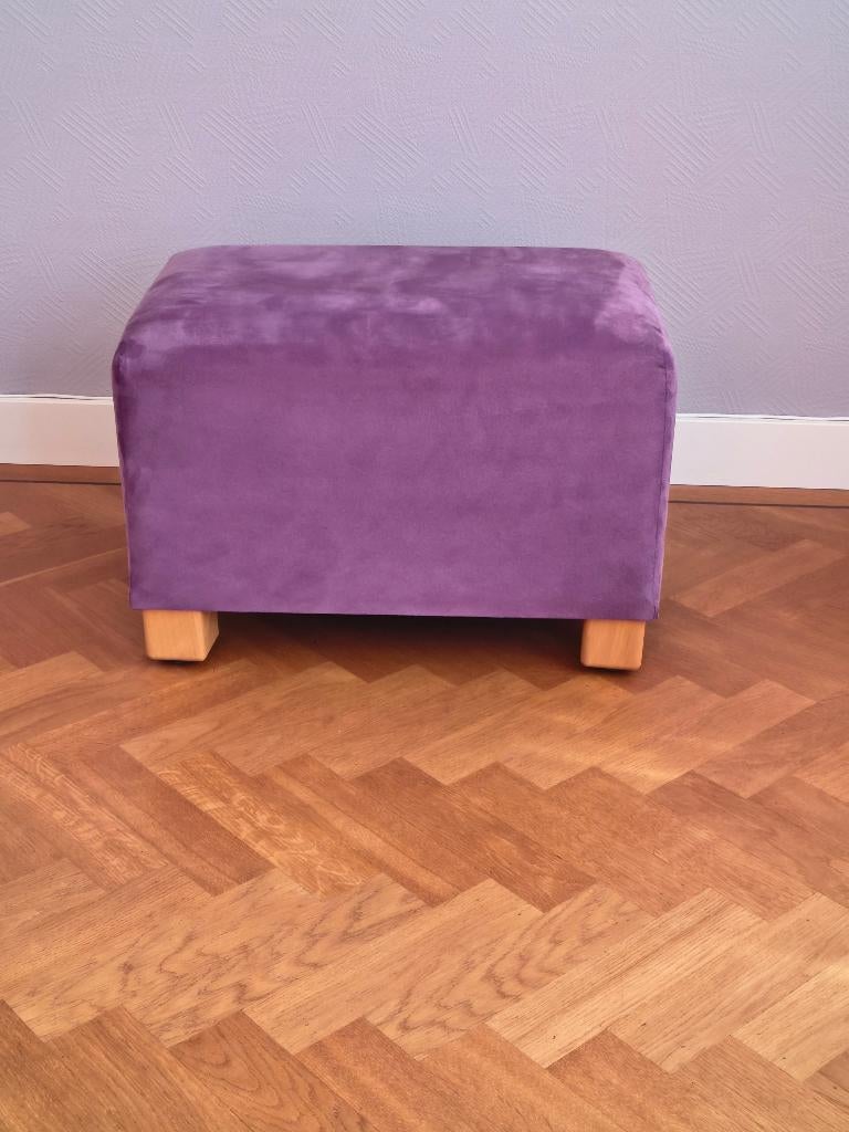 Paarse hocker op wieltjes, Huis en Inrichting, Ophalen, Stof, Gebruikt, Minder dan 50 cm