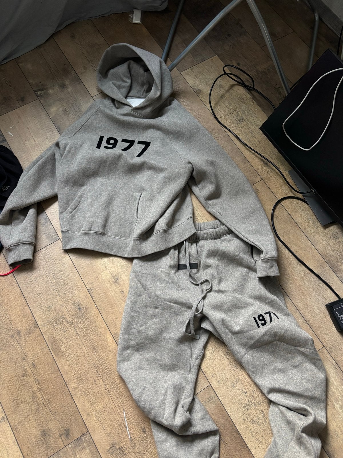 Essentials Fear of God 1977 Trainingspak Maat S (valt als M), Kleding | Heren, Ophalen of Verzenden, Zo goed als nieuw