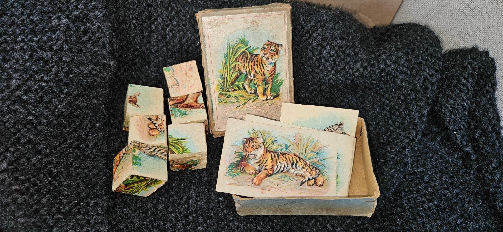 Zeldzame antieke miniatuur Bilderwürfel dierenpuzzel 96 cm, Antiek en Kunst, Ophalen of Verzenden