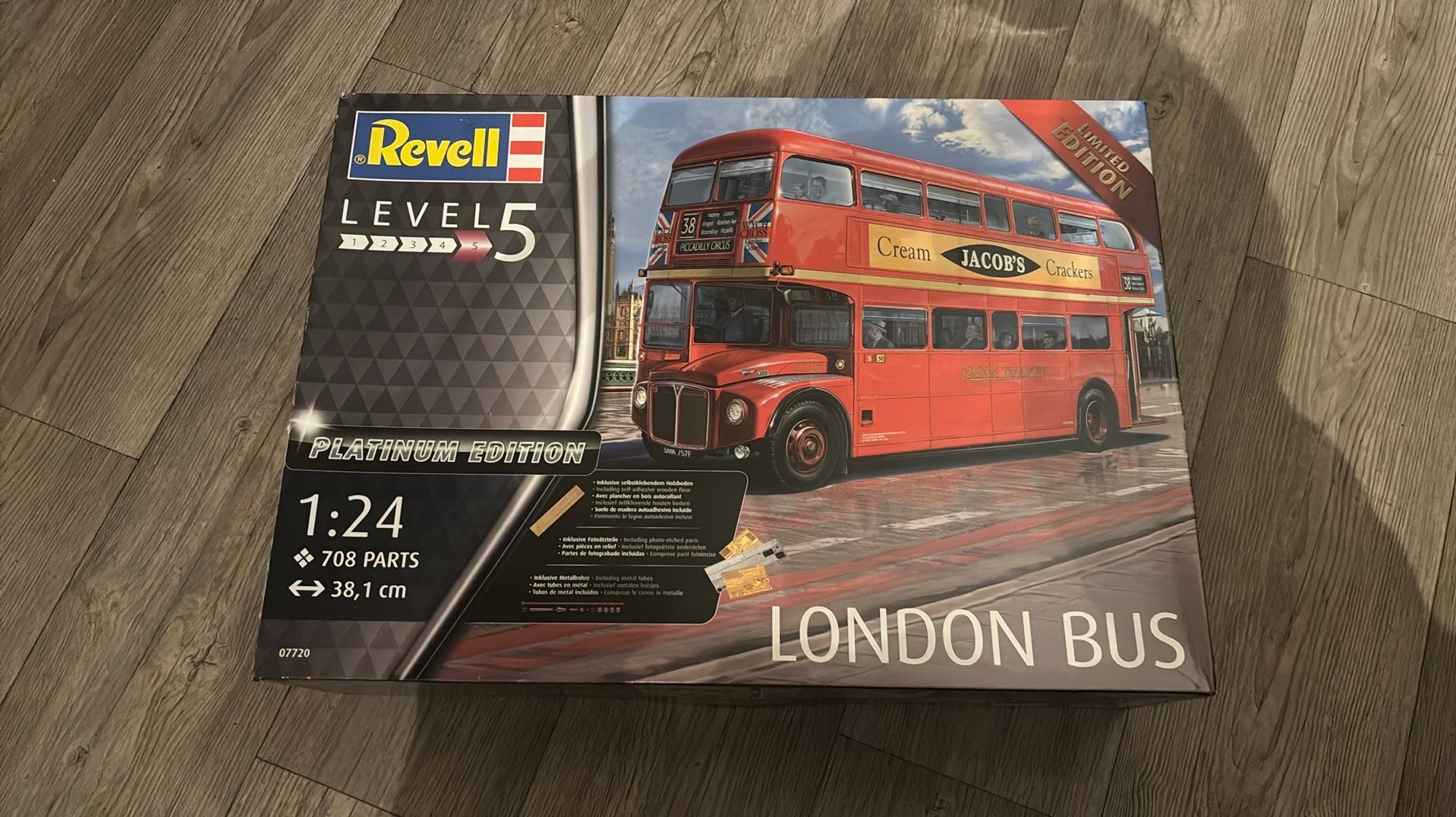 London bus platinum edition kitset revell 1.24, Revell, Ophalen of Verzenden, Bus of Vrachtwagen, A