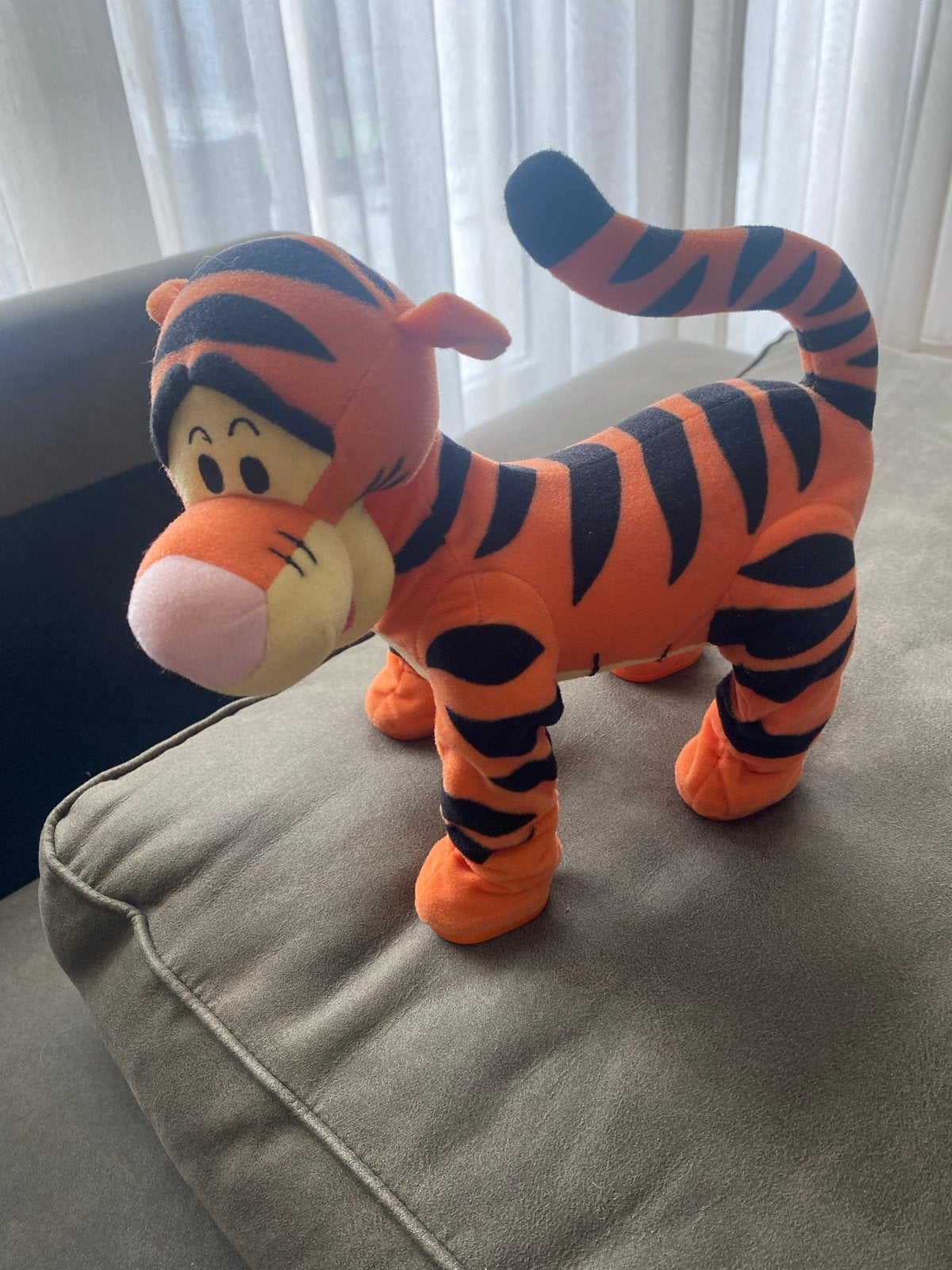 Tijgertje van Winnie de Poeh, bewegend (batterijen), Oranje, Gebruikt, Ophalen of Verzenden, Middelgroot (20 tot 80 cm)