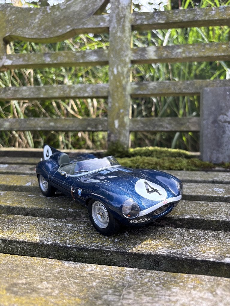 Jaguar D-Type 1/18 - Ecurie Ecosse - Le Mans 1956, Hobby en Vrije tijd, Ophalen of Verzenden, Gebruikt, Auto, Overige merken