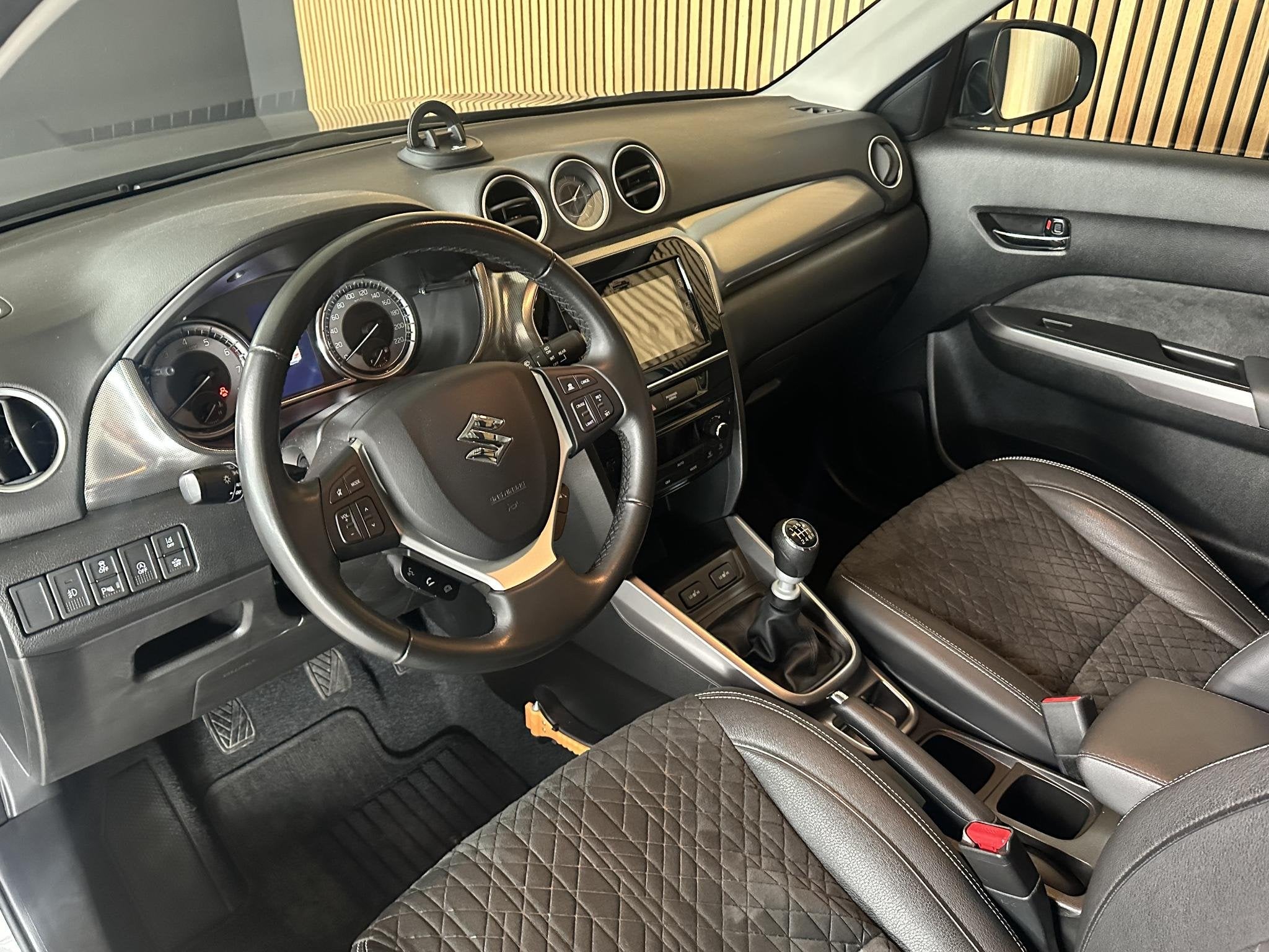 Suzuki Vitara 1.4 Boosterjet Style Smart Hybrid Trekhaak | S, Auto's, Gebruikt, Euro 6, 4 cilinders, 129 pk