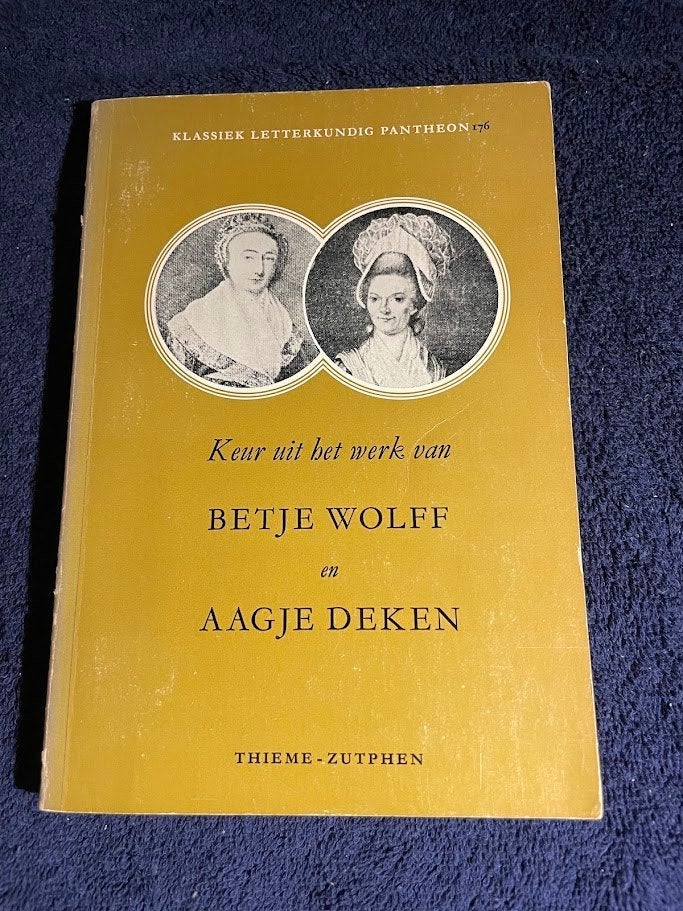 Boek: Keur uit het werk van Betje Wolff en Aagje Deken., Ophalen of Verzenden, Gelezen, Mevr. Dr.H.J. Vieu- Kuik.