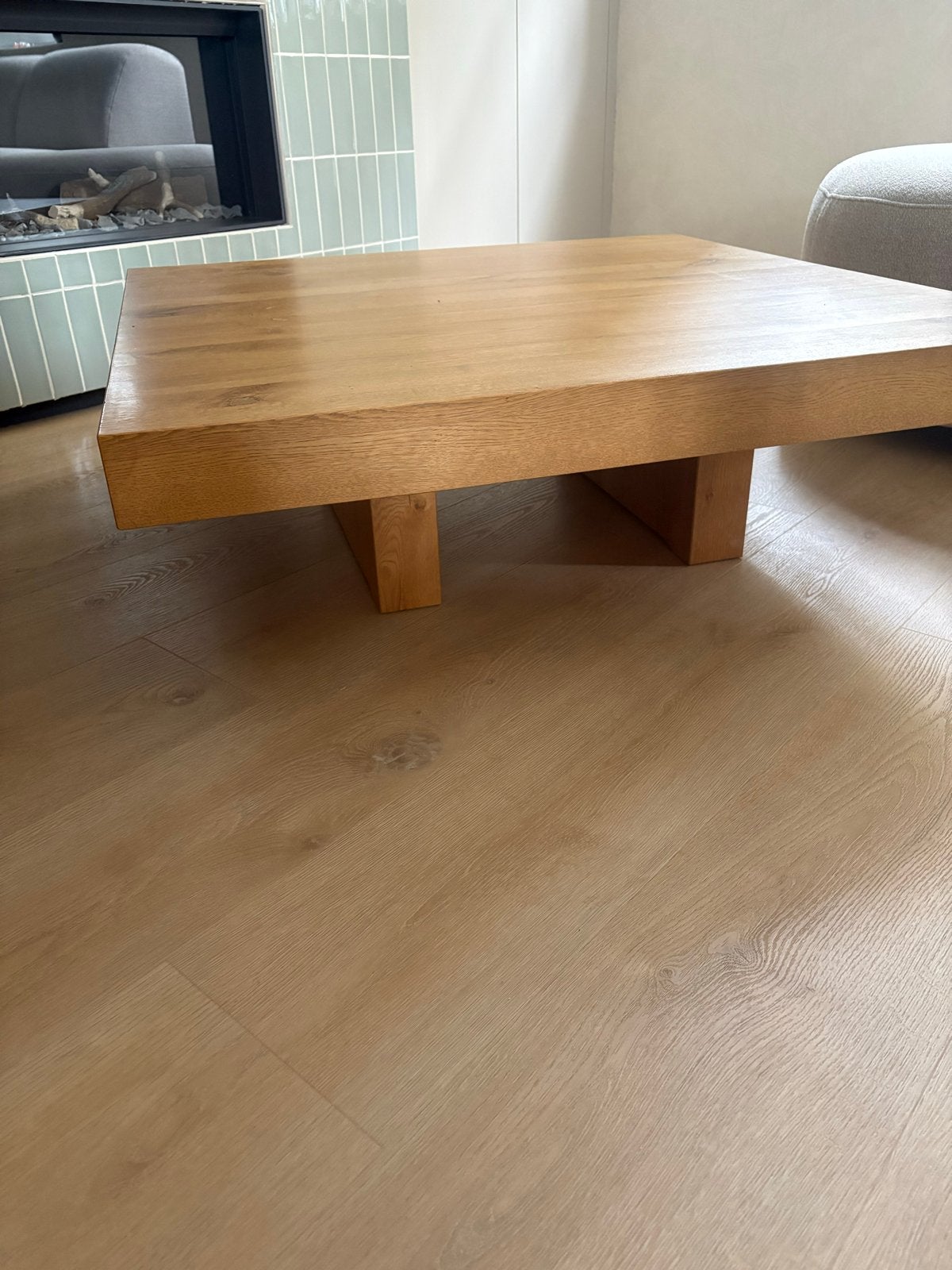 Moderne vierkante salontafel van massief eikenhout, Ophalen, 50 tot 100 cm, 100 tot 150 cm, Zo goed als nieuw