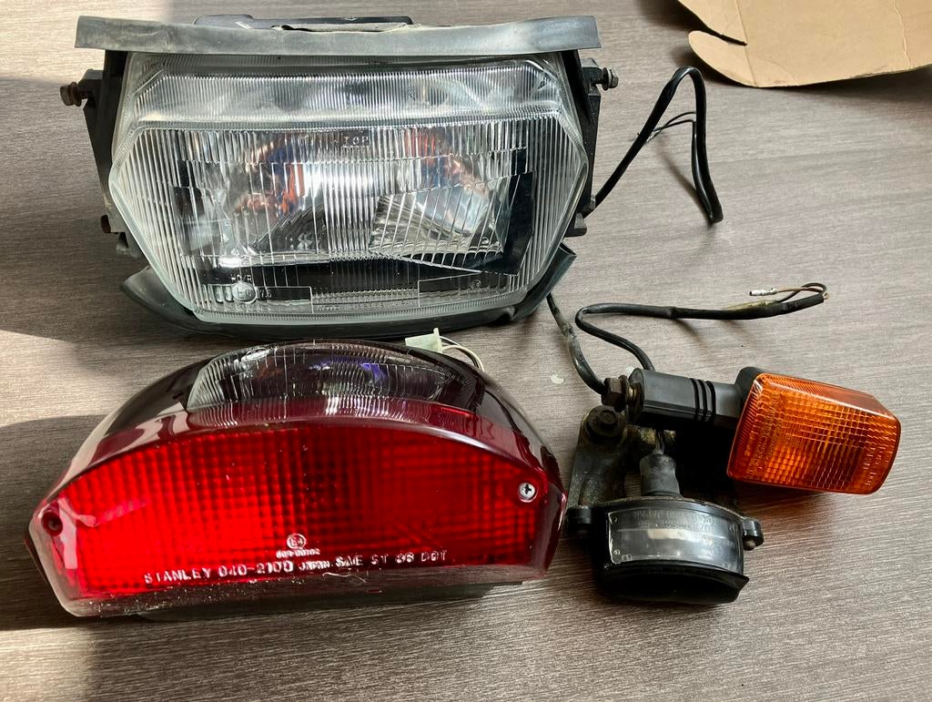 suzuki gsx 600F stuur verlichting dynamo startmotor pedalen, Ophalen of Verzenden, Gebruikt