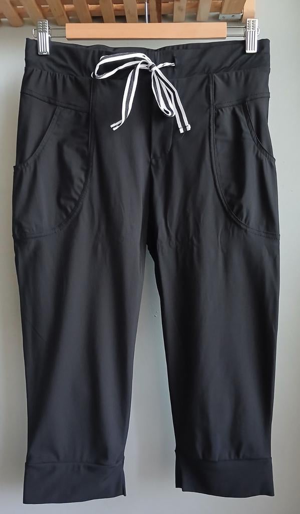 G-MAXX travelstof capri broek zwart maat S, Kleding | Dames, Broeken en Pantalons, Zwart, Ophalen of Verzenden, Zo goed als nieuw