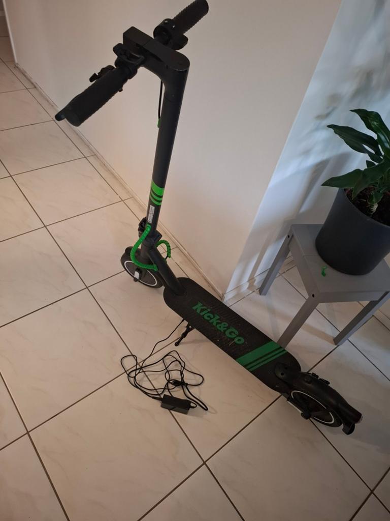 Legale elektrische step - Kick & Go, Fietsen en Brommers, Steps, Ophalen of Verzenden, Gebruikt, Elektrische step (E-scooter)