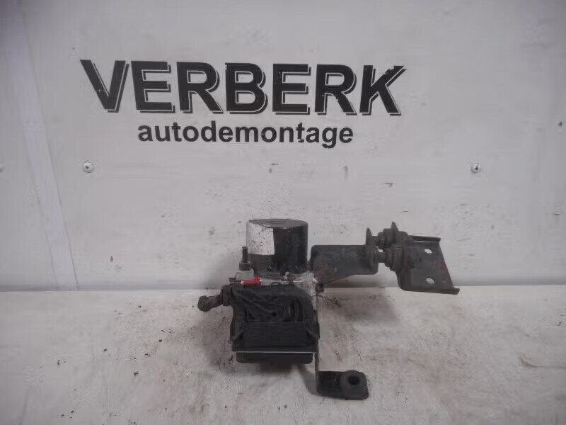 ABS POMP Volkswagen Fox (5Z) (01-2005/01-2021) (5zo614117b), Robert Bosch AG, Gebruikt, Volkswagen, Ophalen of Verzenden