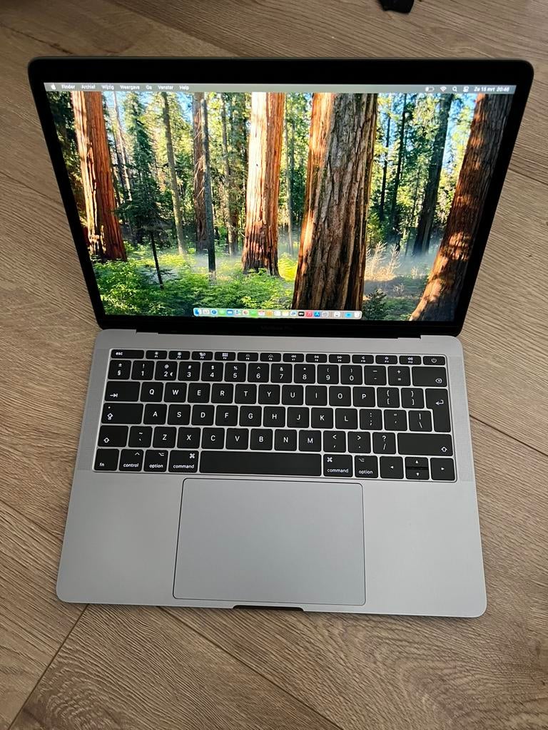 Weinig gebruikte Macbook Pro 13”, MacBook Pro, 2 tot 3 Ghz, Qwerty, 8 GB