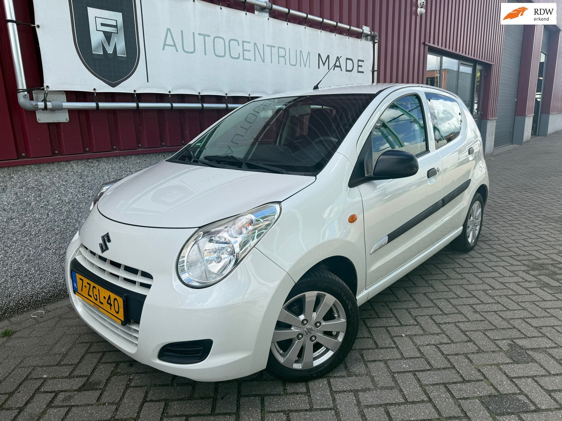 Suzuki Alto 1.0 Celebration EASSS // Airco // 88DKM NAP, Voorwielaandrijving, Euro 5, Stof, Gebruikt